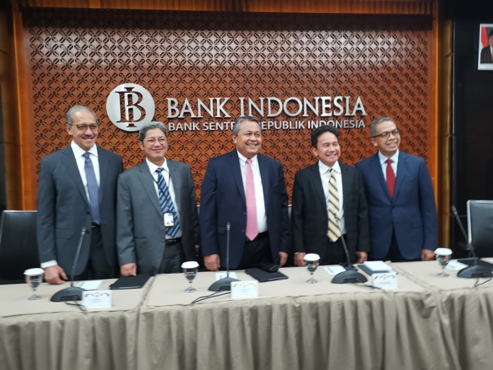 Suku Bunga Acuan Turun Jadi 5,75%