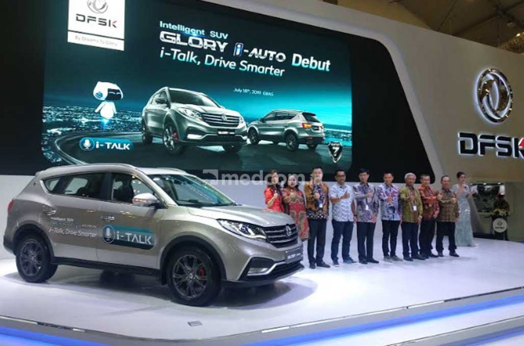 DFSK Glory i-Auto dan DFSK Glory E3 debut ke publik Indonesia. Medcom.id/M. Bagus Rachmanto