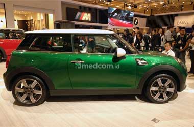 Edisi Terbatas 60 Tahun MINI Show-off di GIIAS 2019