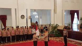 Jokowi Lepas Kontingen Pramuka ke Jambore Sedunia