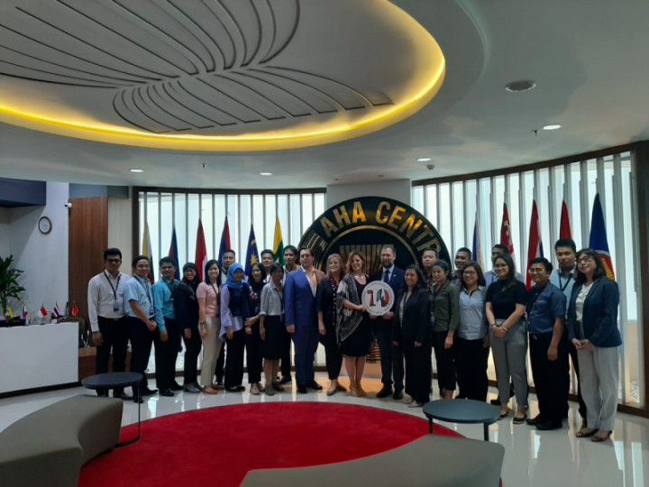 Petugas Tanggap Bencana Difasilitasi Pelatihan Bahasa Inggris