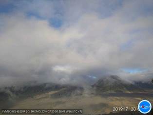 Gunung Bromo Erupsi Lagi