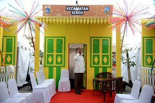 Naik Transjakarta Gratis ke Lebaran Betawi