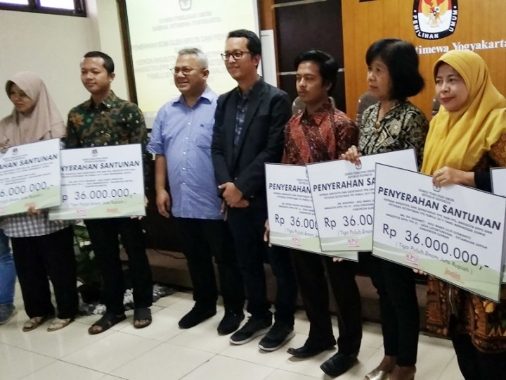 KPU Beri Bantuan ke Keluarga KPPS di DIY yang Meninggal