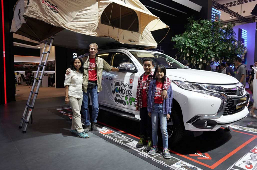 Perjalanan Journey of Wonder, menggunakan All New Pajero Sport Dakar 4x4 dengan penambahan beberapa aksesoris pendukung untuk bertualang. MItsubishi