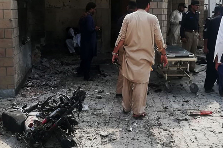 Pembom Bunuh Diri Wanita di Pakistan Tewaskan 6 Orang