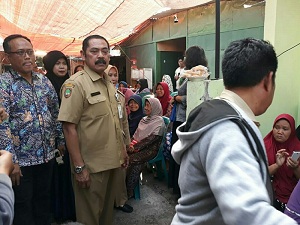 Wali Kota Solo Perintahkan Tebang Pohon Tua