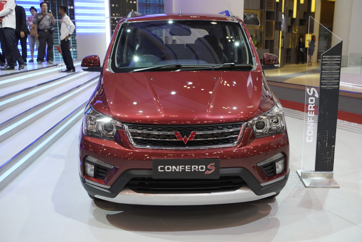 Penyegaran Suasana Interior Wuling Confero S