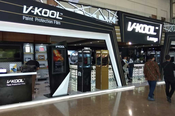 Suka-Suka Pilih Tingkat Kegelapan di Booth V-Kool
