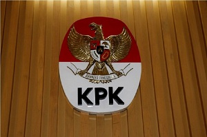 KPK Sita 3 Koper Dokumen dari Kantor Dishub Kepri