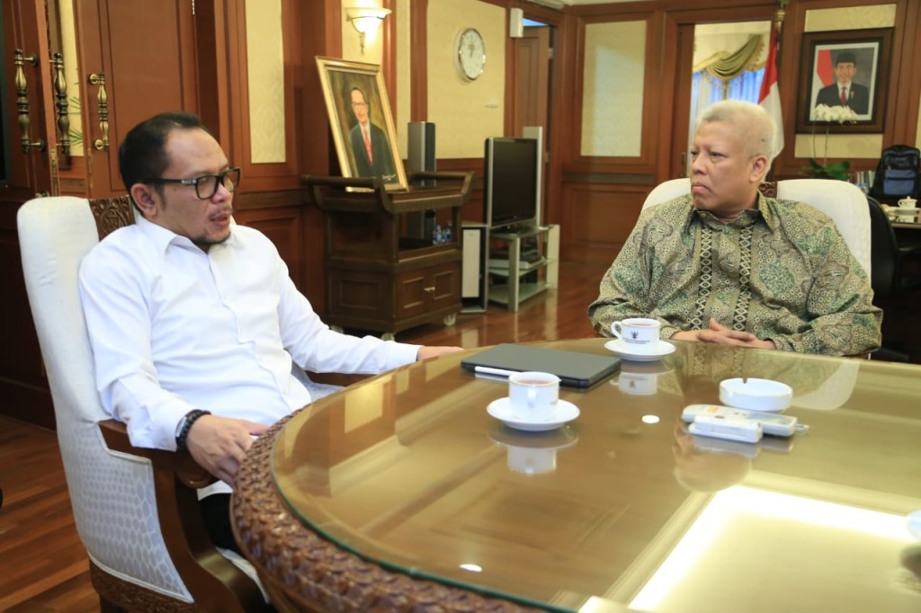 Menaker M Hanif Dhakiri menerima kunjungan Dubes RI untuk Rumania Amhar Azeth di kantor pusat Kemenaker, Jakarta Selatan, Selasa, 23 Juli 2019 (Foto:Dok.Kemenaker)
