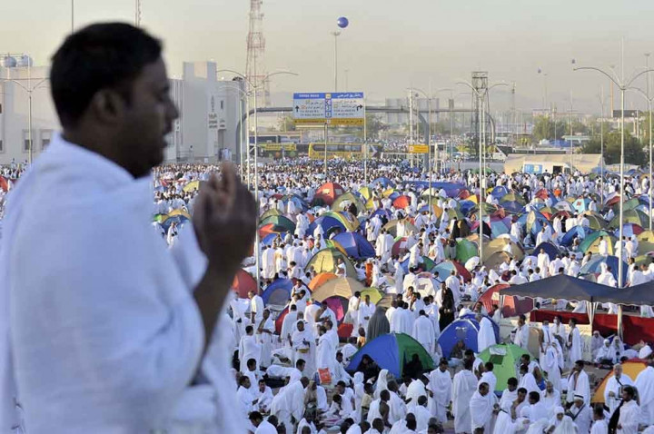Jemaah Calon Haji Diingatkan Tak Banyak Swafoto