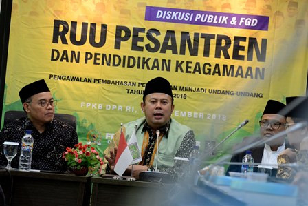 Ketua Fraksi PKB DPR-RI Cucun Ahmad Syamsurijal (tengah). Foto: Susanto/MI