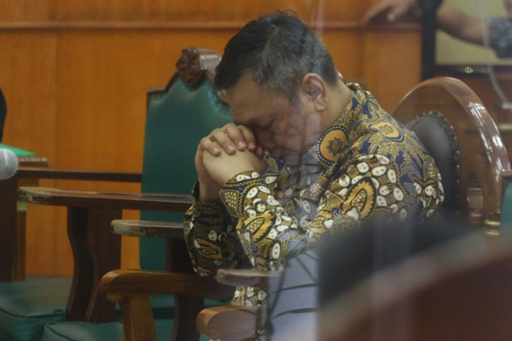 Bupati Pakpak Bharat Divonis Tujuh Tahun Bui