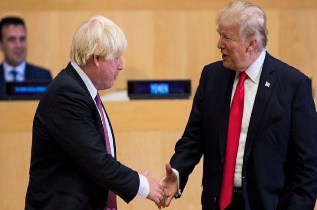 Donald Trump (kanan) dan Boris Johnson. (Foto: AFP/Getty)