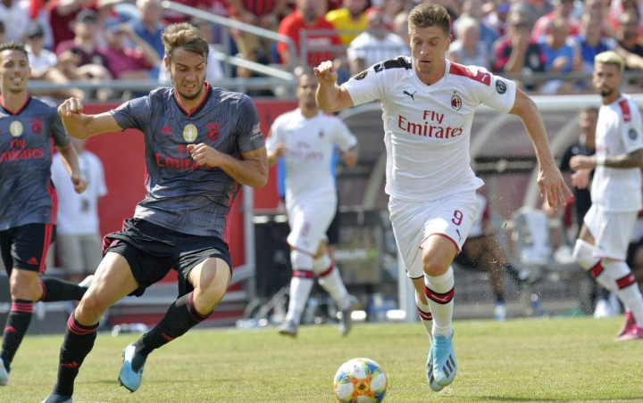 Ditundukkan Benfica, Tren Negatif Milan Berlanjut