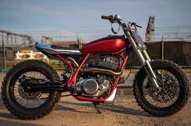 Tenaga Buas Yamaha SR400 Klasik Custom