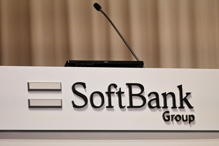 Dana Softbank Diharap Tutup Defisit Transaksi