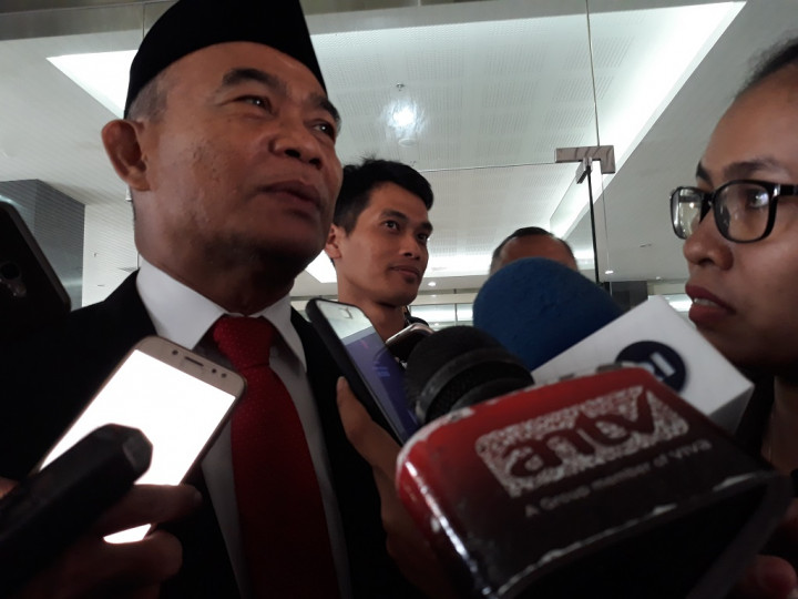 Nekat Tambah Guru Honorer, Daerah Bisa Kena Sanksi