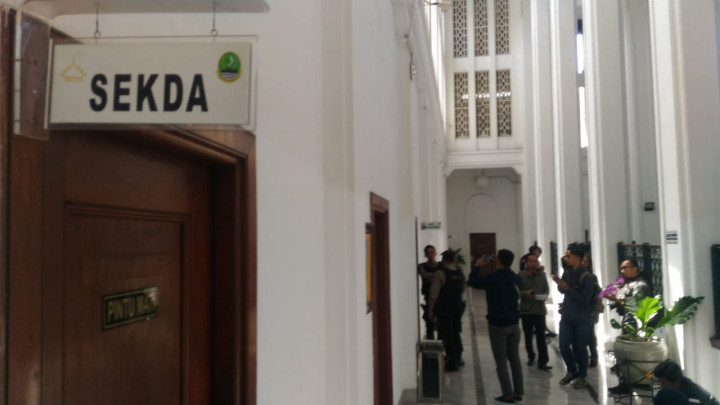 Ruang Kerja Sekda Jabar Digeledah KPK