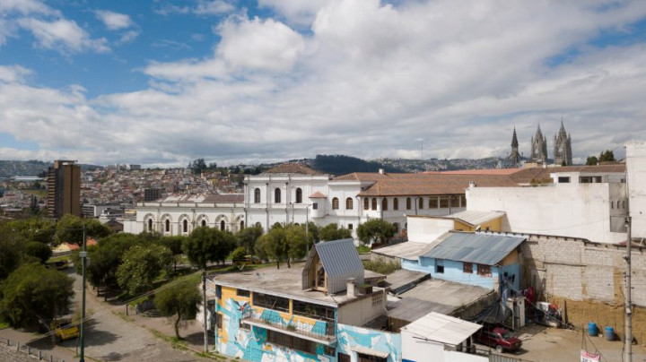 Casa Parásito, Hunian 'Parasit' di Atap Bangunan
