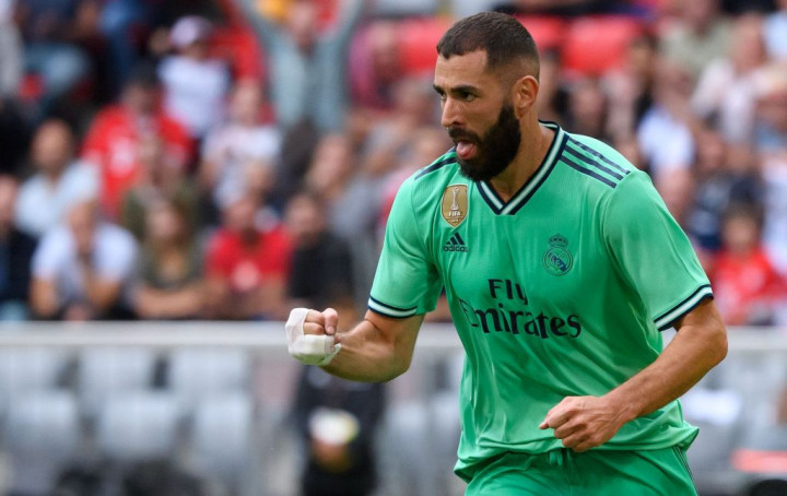 Benzema Kalem Madrid Tampil Buruk di Pramusim