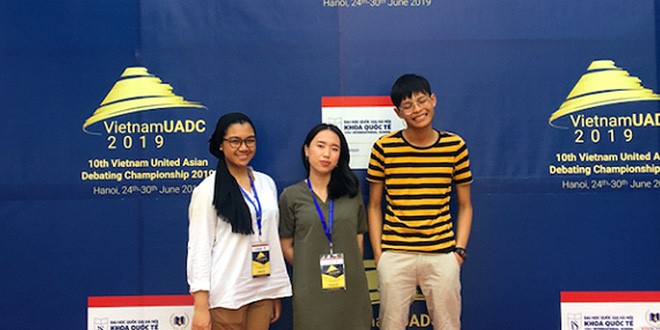 PEDS UNPAR Raih Juara 2 Lomba Debat Internasional di Vietnam