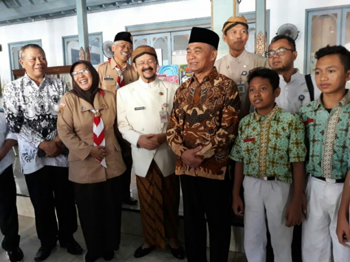 Mendikbud Segera Terapkan Rotasi Guru Per Zonasi