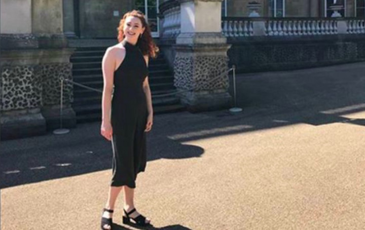 Buka Pintu Pesawat, Mahasiswi Cambridge Tewas