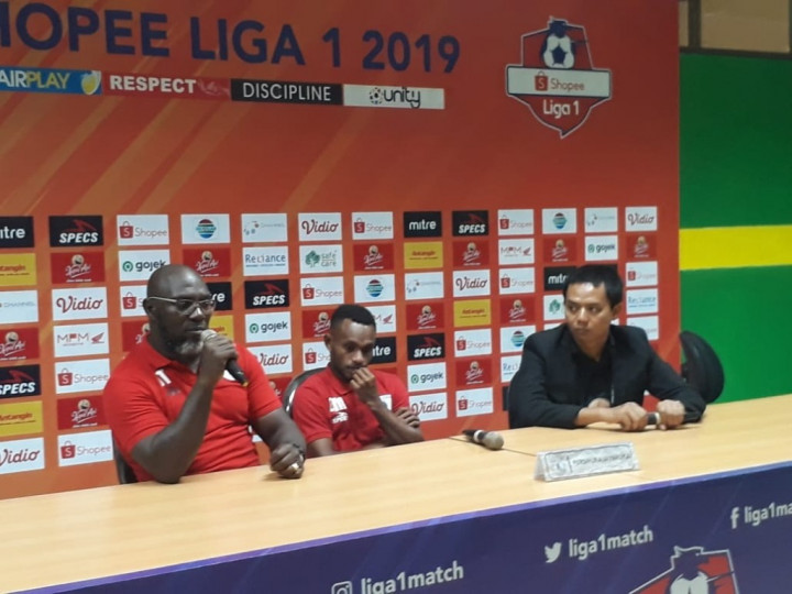 Pelatih Persipura Anggap Wajar Timnya Kalah dari Persebaya
