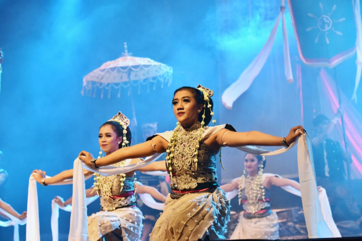 Mengajak Milenial Jabar Lestarikan Kesenian Sunda