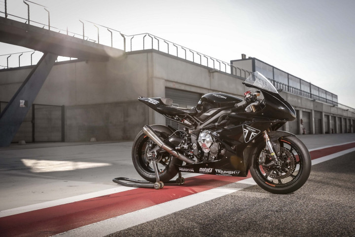 Triumph Segera Rilis Daytona 765 Bermesin Moto2