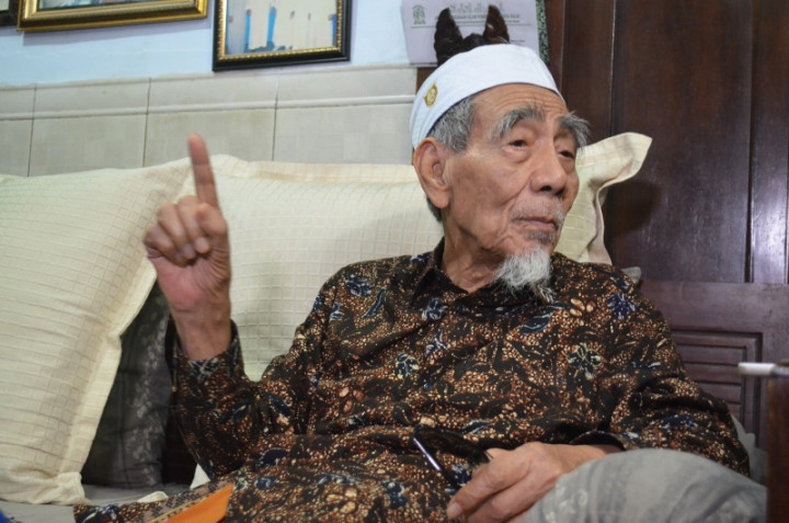 Pesan Mbah Moen untuk Fahri Hamzah