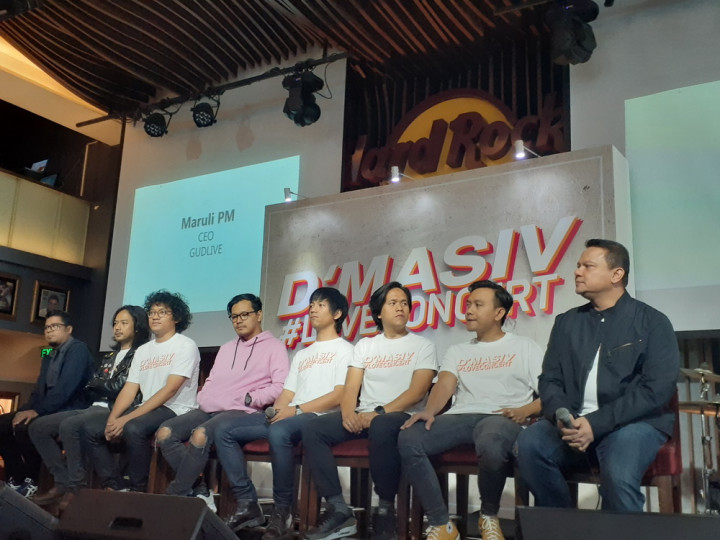 Konser Tunggal Jadi Momen Emosional bagi D'Masiv