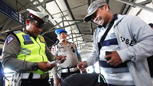 Penerima Tarif Reduksi Kereta Api Wajib Registrasi