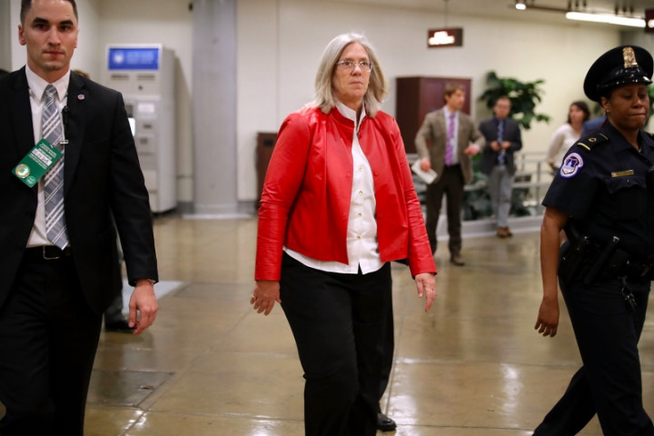 Direktur Intelijen Mundur, Trump Tunjuk Pejabat Baru