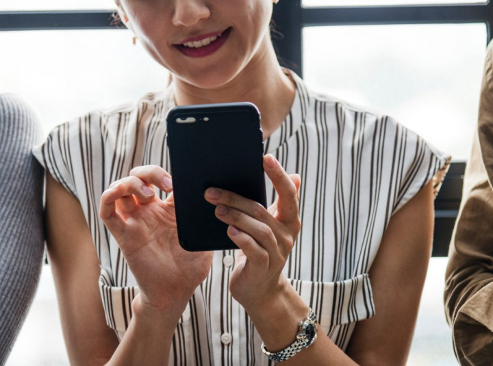 Tips Agar tak Tergoda Mengirim Pesan kepada Mantan