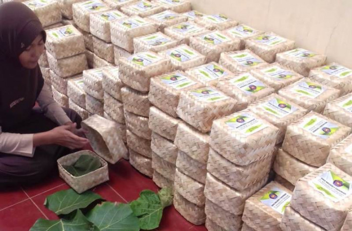 Permintaan Besek Bambu di Jepara Meningkat