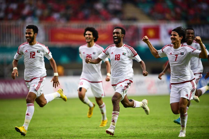 Menghitamkan Asa Si Putih UEA