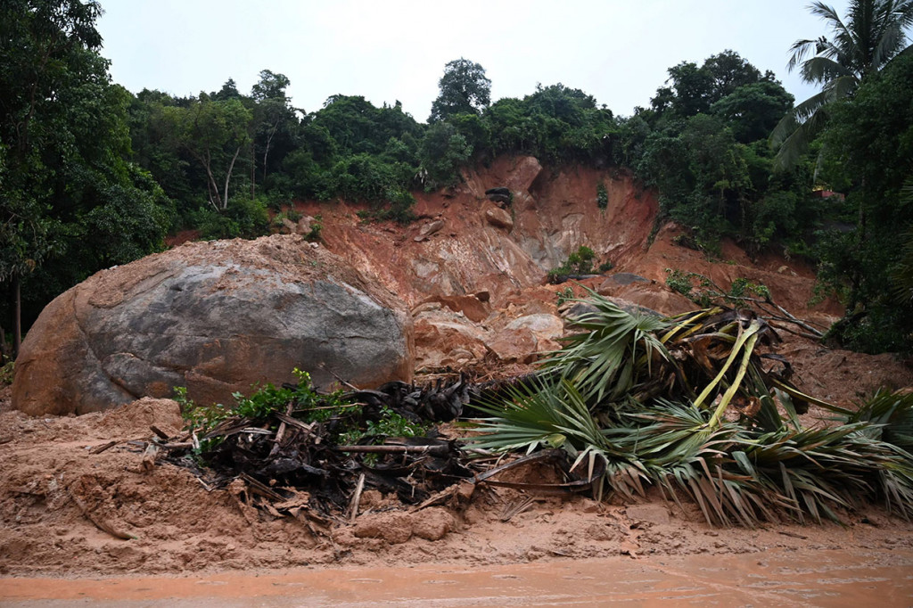 13 Tewas akibat Tanah Longsor di Myanmar