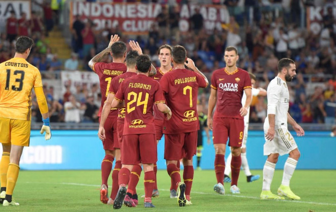 Momen para pemain AS Roma merayakan kemenangan atas Real Madrid (Foto: AS Roma)