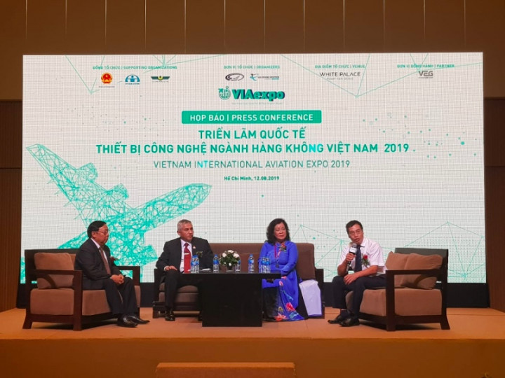 PT DI Jadi Tamu Kehormatan Pameran Dirgantara Vietnam