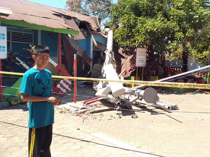 Kronologi Menara BTS Timpa SD di Maros