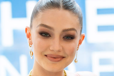 Tyler Cameron dan Gigi Hadid Makin Dekat