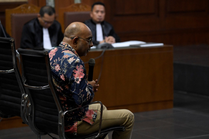 Alexander Didakwa jadi Perantara Suap Krakatau Steel