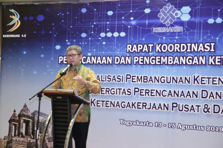 Pembangunan SDM Butuh Sinergi Pusat dan Daerah