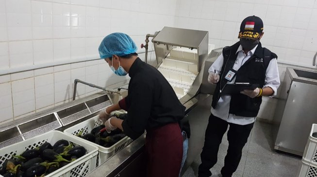 Tim Sanitasi Kemenkes RI Cegah Keracunan Makanan pada Jemaah Haji