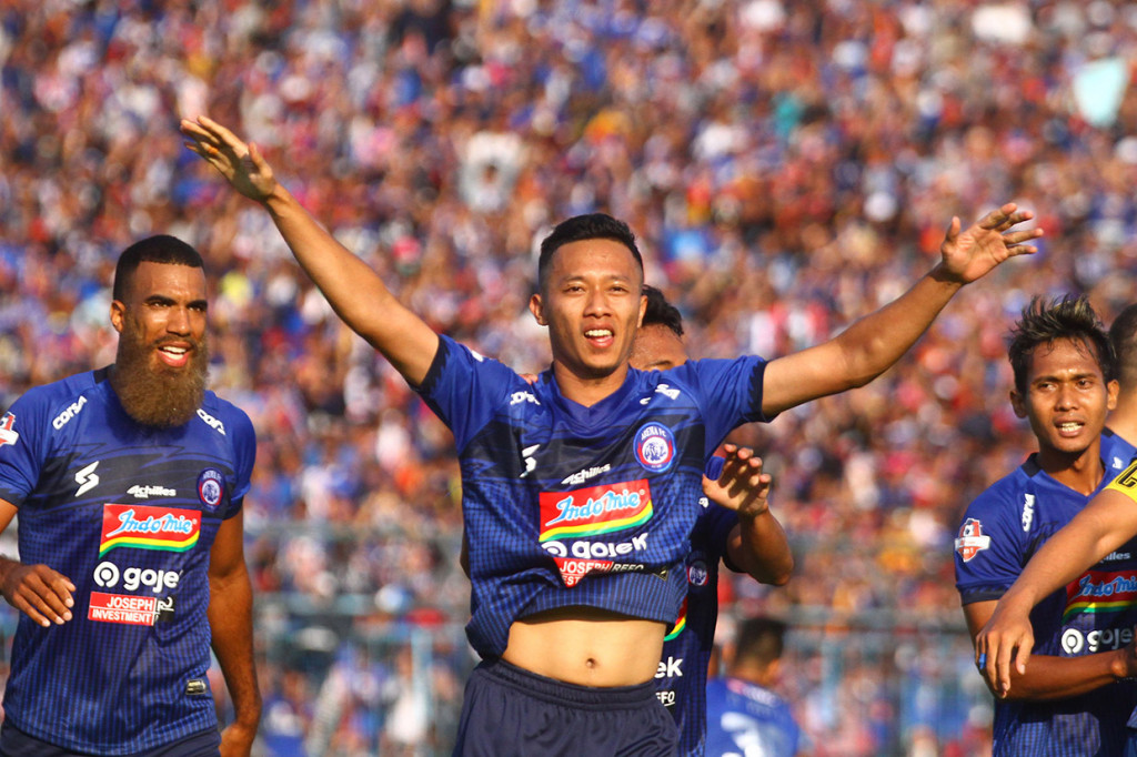 Arema Libas Persebaya 4-0