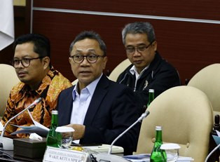 Ketua MPR Ajak Masyarakat Menerima Hasil Pemilu