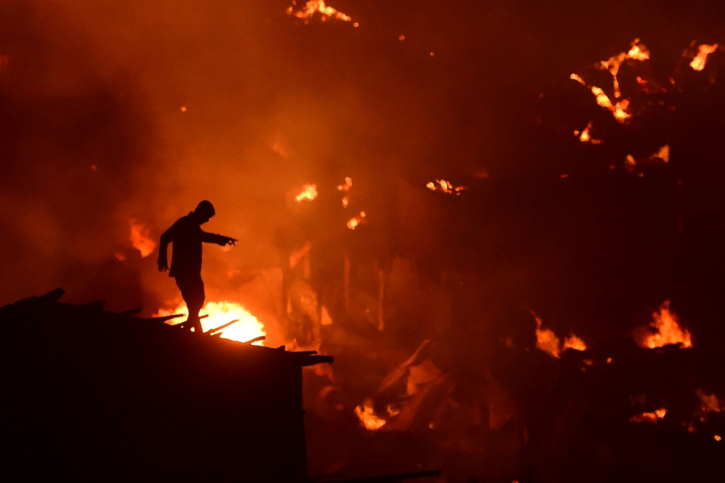 Kebakaran Hanguskan Ribuan Rumah di Bangladesh